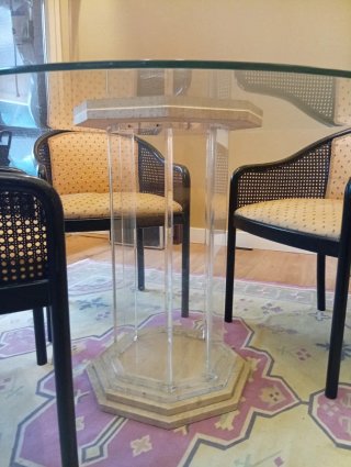 Mesa de comedor de cristal y piedra