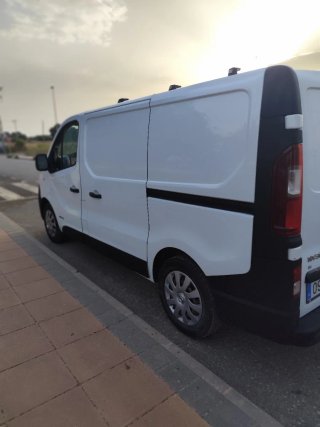 Nissan NV300 2017