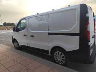 Nissan NV300 2017