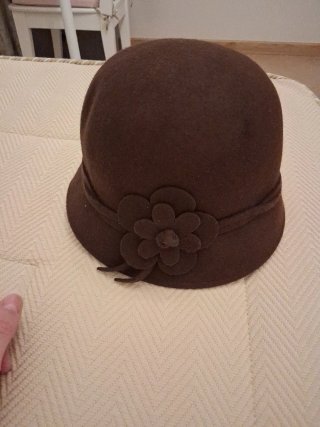 Sombrero marrón mujer flor
