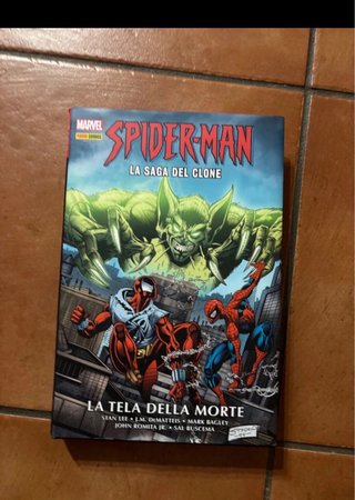Fumetto spiderman la saga del clone omnibus
