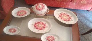 Vajilla San Claudio porcelana blanca y  roja