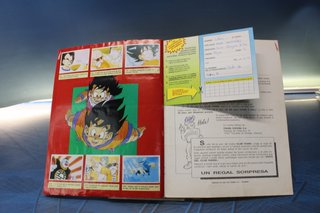 Álbum de cromos: Dragon Ball Z – Bola de Drac. Panini, 1984.