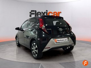 Toyota Aygo 1.0 70 x-play