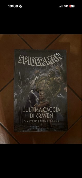 Fumetto Spiderman l ultima caccia di kraven gigant