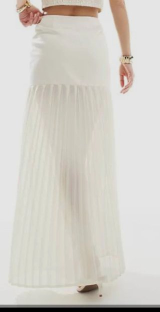 Falda beige plisada M