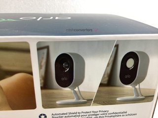 camara de vigilancia arlo essential