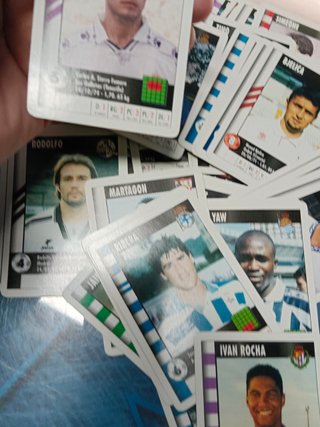 Unas 100 cartas super gol. Años 90. Cards, futbol, marca.