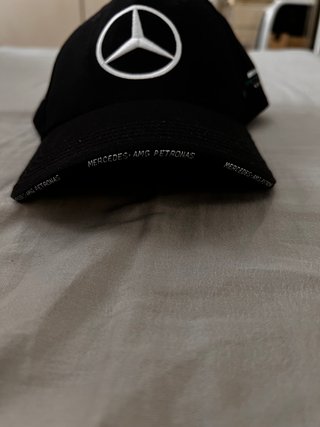 Gorra Mercedes AMG F1 Oficial Negra