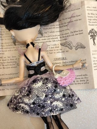Muñeca Ever After High Duchess Swan