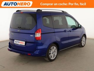 Ford Tourneo Courier 1.0 EcoBoost Titanium