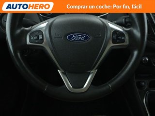 Ford Tourneo Courier 1.0 EcoBoost Titanium