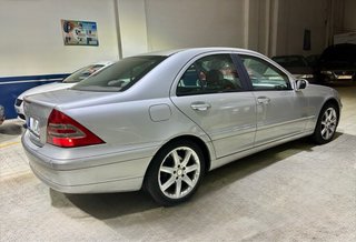 Mercedes-Benz Clase C 220 Diesel