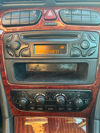 Mercedes-Benz Clase C 220 Diesel