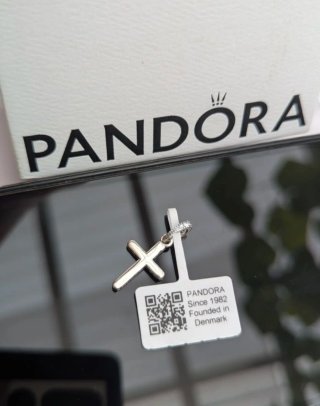 Colgante Pandora Cruz Brillante Plata