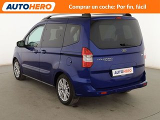 Ford Tourneo Courier 1.0 EcoBoost Titanium