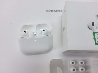 in-ear apple airpods pro 3