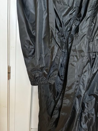 Chubasquero moto mono negro KUM