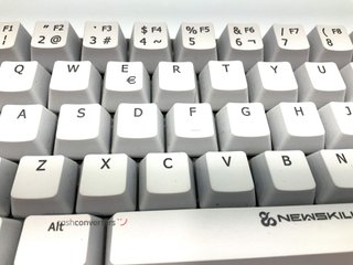 teclado alfanumerico newskill pyros ivory