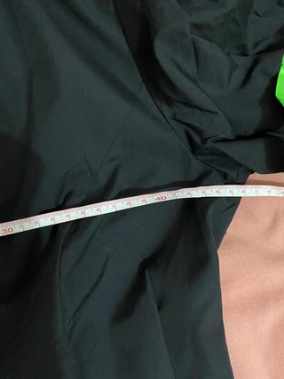 Vestido camisero negro con lazos. Amaya Arzuaga