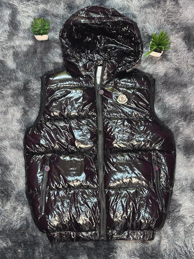 Smanicato moncler con cappuccio