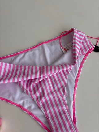 Braguita Bikini Rayas Rosa a estrenar