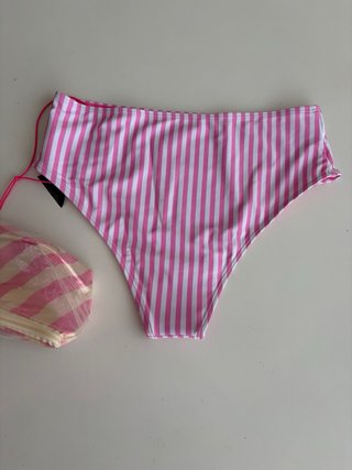 Braguita Bikini Rayas Rosa a estrenar