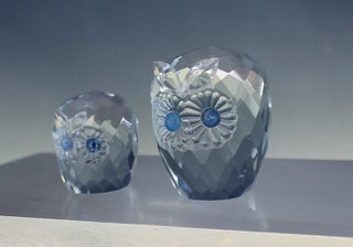 Coppia di gufi in cristallo sfaccettato. Forse Swarovski?
