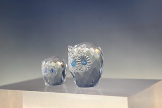 Coppia di gufi in cristallo sfaccettato. Forse Swarovski?