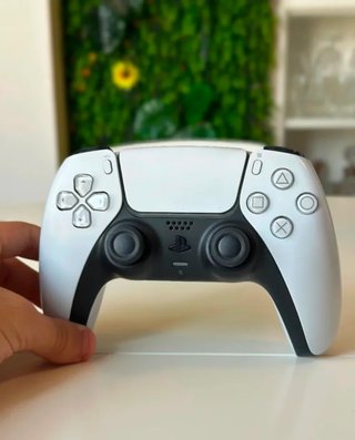 Consola PS5 con lector + Mando
