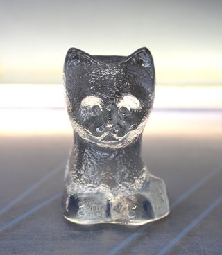Gato de cristal. Ornamento, portapenne. ¿Kosta Boda? Anni '70.