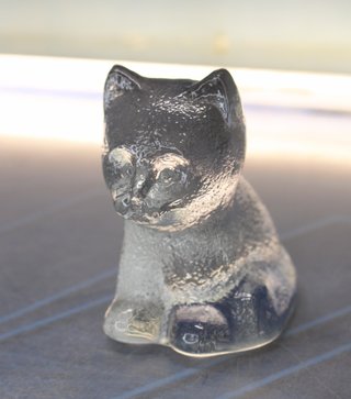 Gato de cristal. Ornamento, portapenne. ¿Kosta Boda? Anni '70.