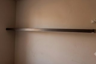 Scaffale a parete flottante 1,90, in legno con supporto nascosto