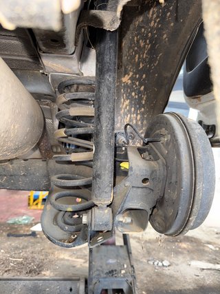 AMORTIGUADOR TRASERO DERECHO Ford Transit Courier (C4A)(2013->)
