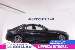 Alfa Romeo Giulia 2.2D LUSSO AUTO 180CV 4P