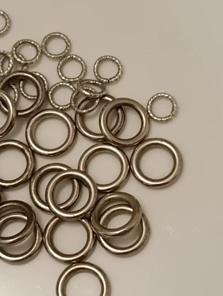 Anelli per collane e bracciali