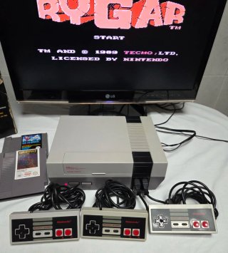 Nintendo NES Pack Completo (Español) + 3 Juegos