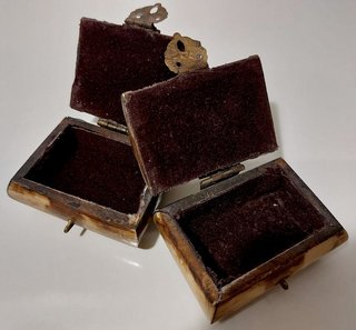 2 mini Joyeros vintage Indios de hueso 1970