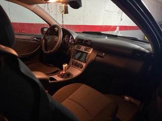 Mercedes-Benz Clase C 2006