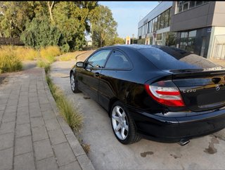 Mercedes-Benz Clase C 2006