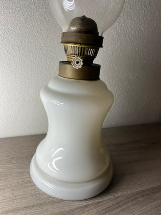 Lampada a olio vetro bianco opalino