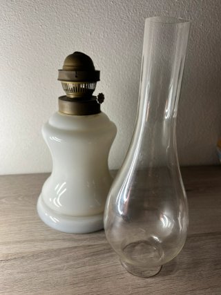 Lampada a olio vetro bianco opalino