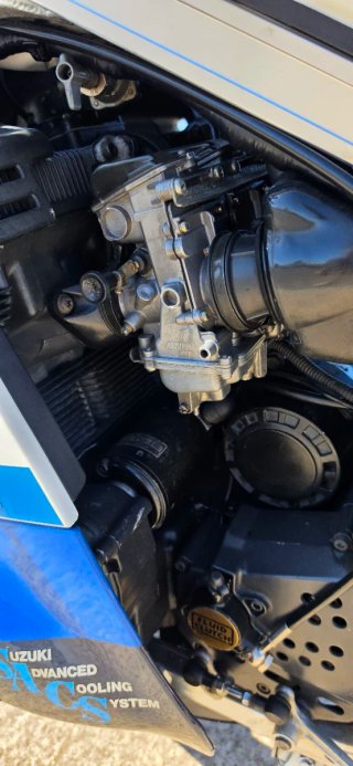 Suzuki GSX R 750 - Moto Clasica Deportiva