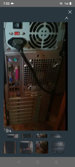 Ordenador Dell con pantalla y teclado