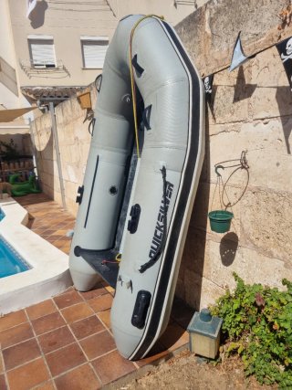 Neumática Quicksilver 250 sport