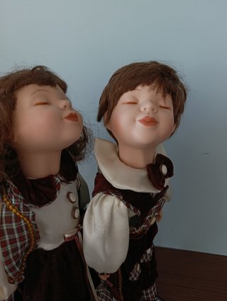 Bambole porcellana vintage bacio