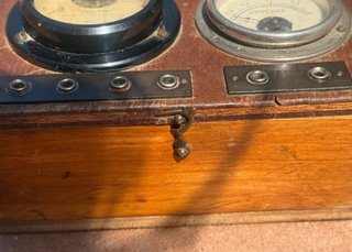 Voltímetro y Amperímetro Antiguo Madera