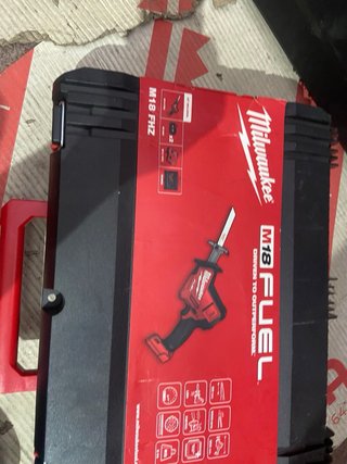 Sierra Sable Milwaukee M18 FHZ