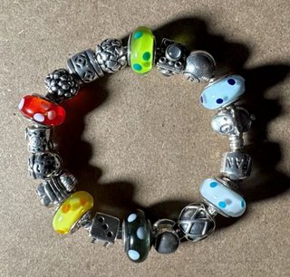 Pulsera Pandora Plata 17 Charms Multicolor
