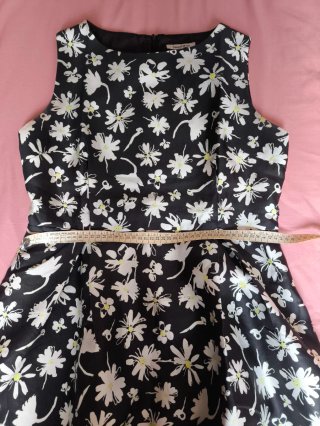 Abito donna elegante senza maniche
